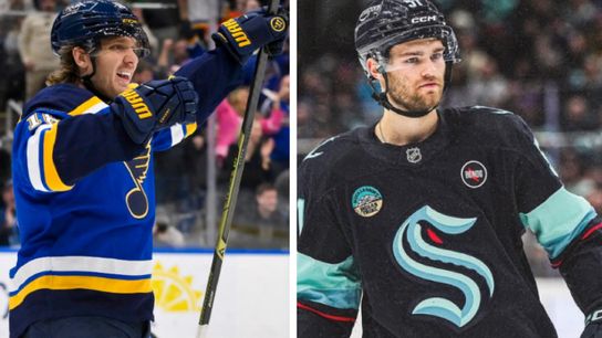Flyers Targeting Center Help as Trade Buzz Builds Around Thomas, Wright.  Plus Blues, Oilers and Bruins Rumors (Eklund). Photo by hockeybuzz.com